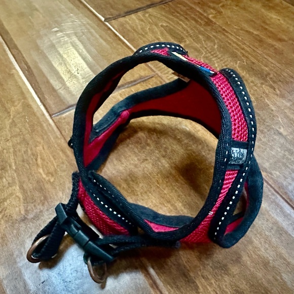 Red Dog Harness with Peace Love Paw Patch - Picture 3 of 5
